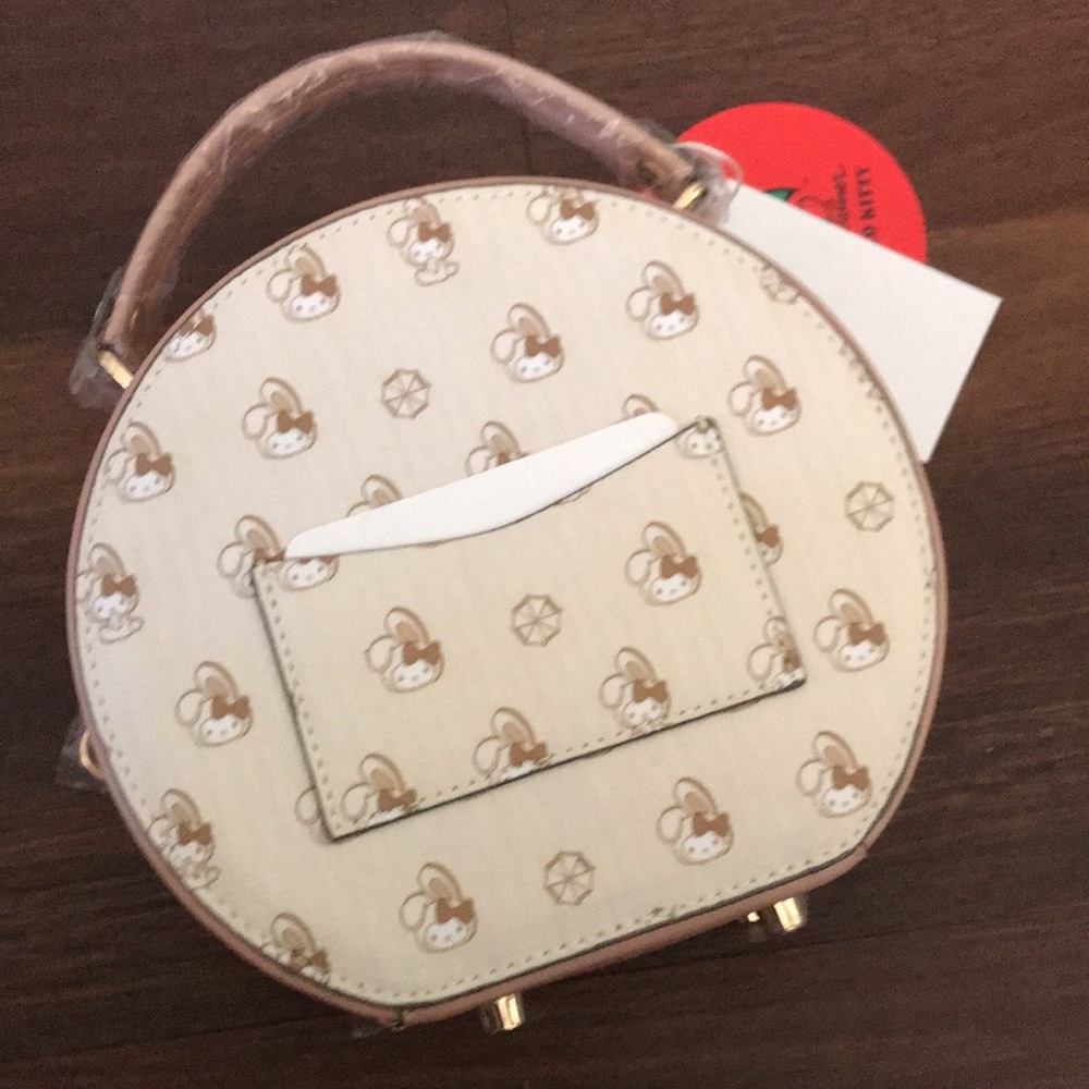 Arnold Palmer X Hello Kitty Alice Rabbit Bucket Crossbody Bag NEW - Picture 6 of 14